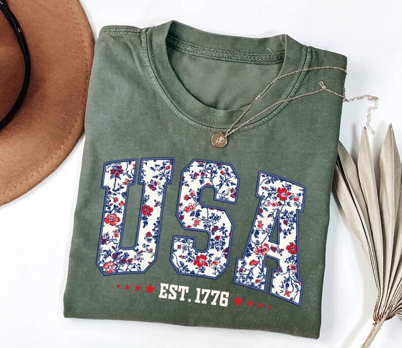 Floral Print USA EST 1776 Classic T-Shirt