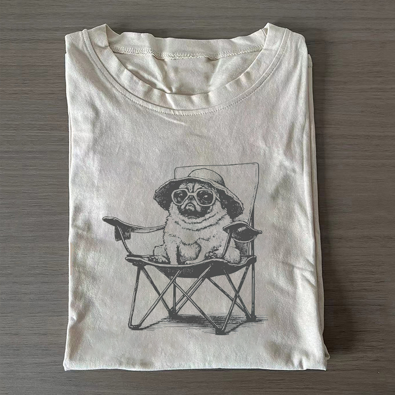 Vintage Pug Beach T-shirt