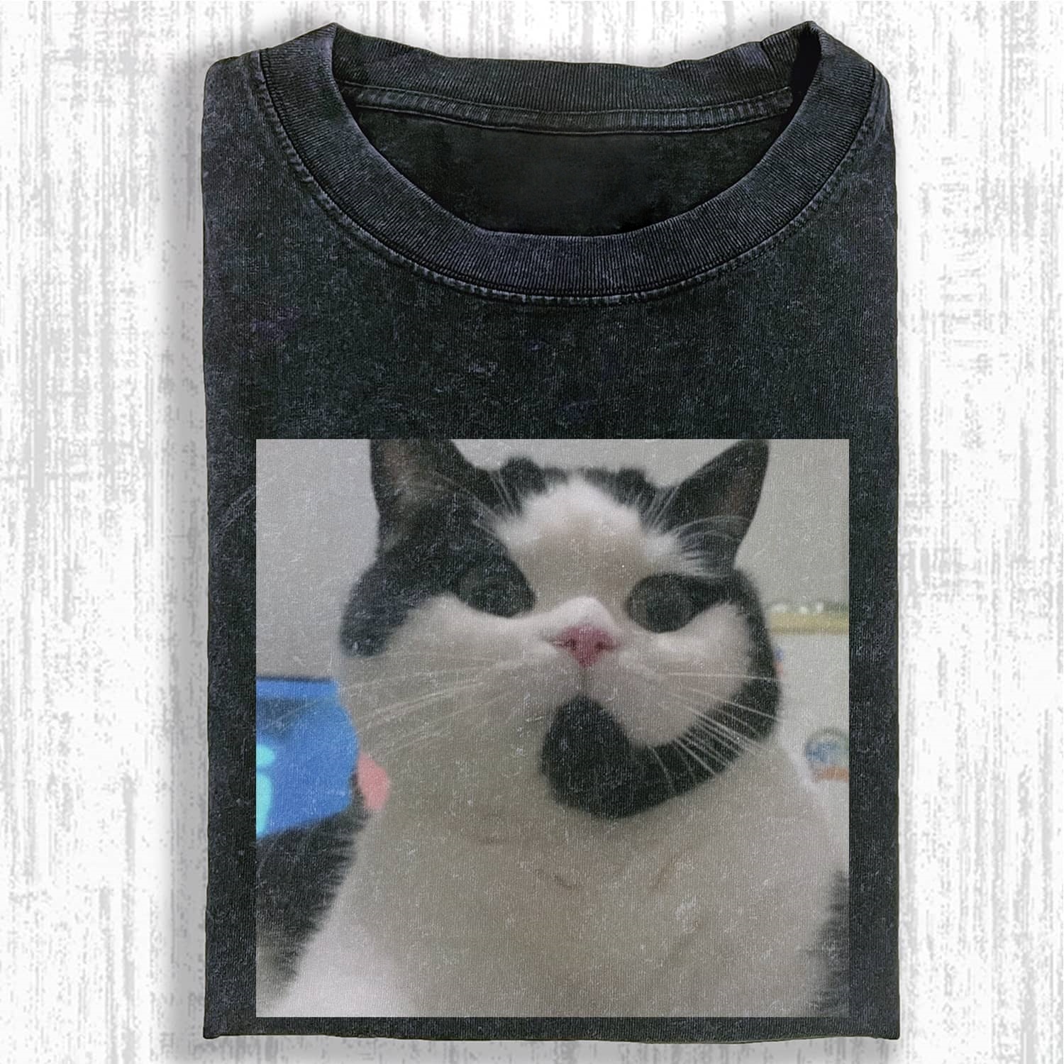 WACKY CAT CUTE T-SHIRT