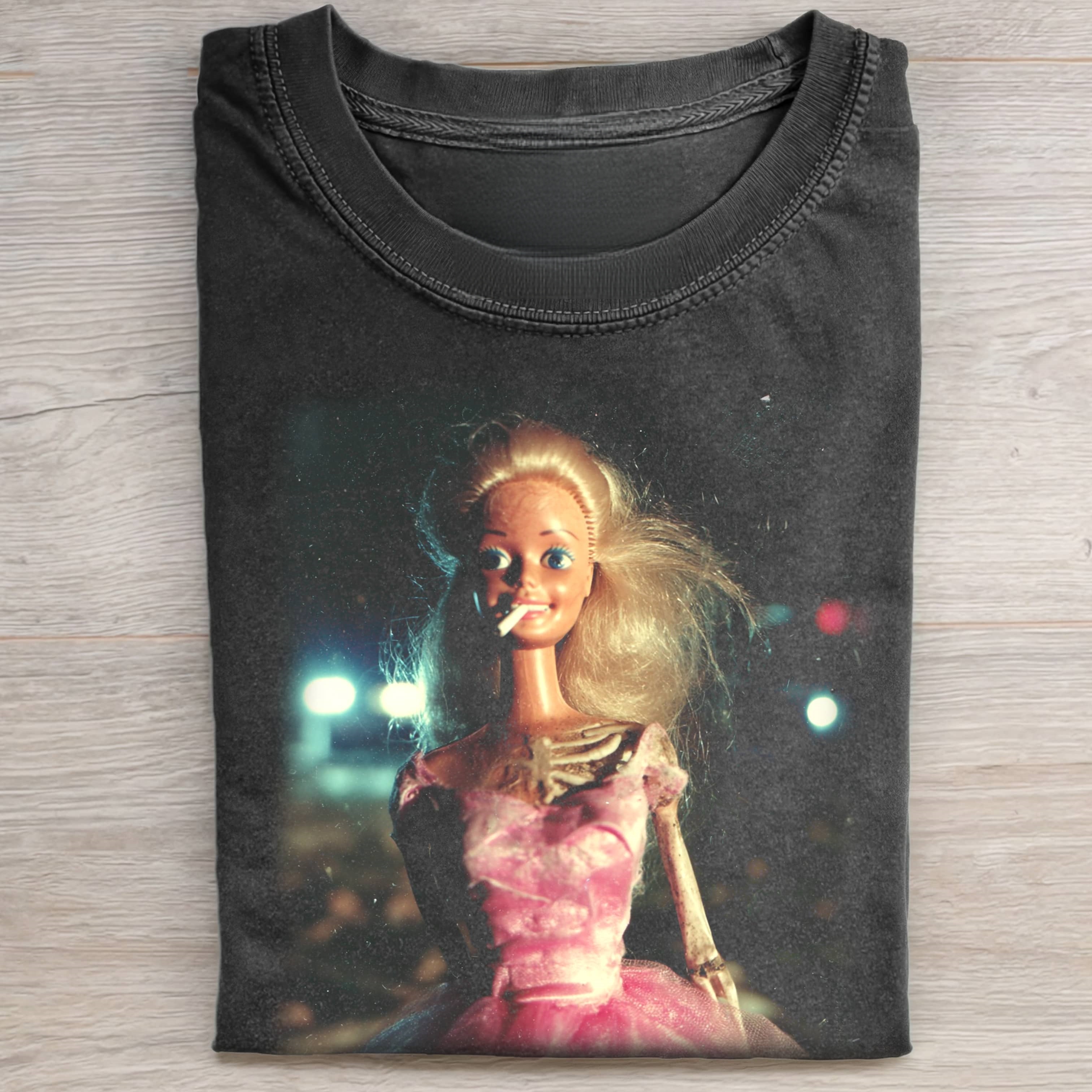 RETRO DISTRESSED Funny Doll Face SMOKING TEE