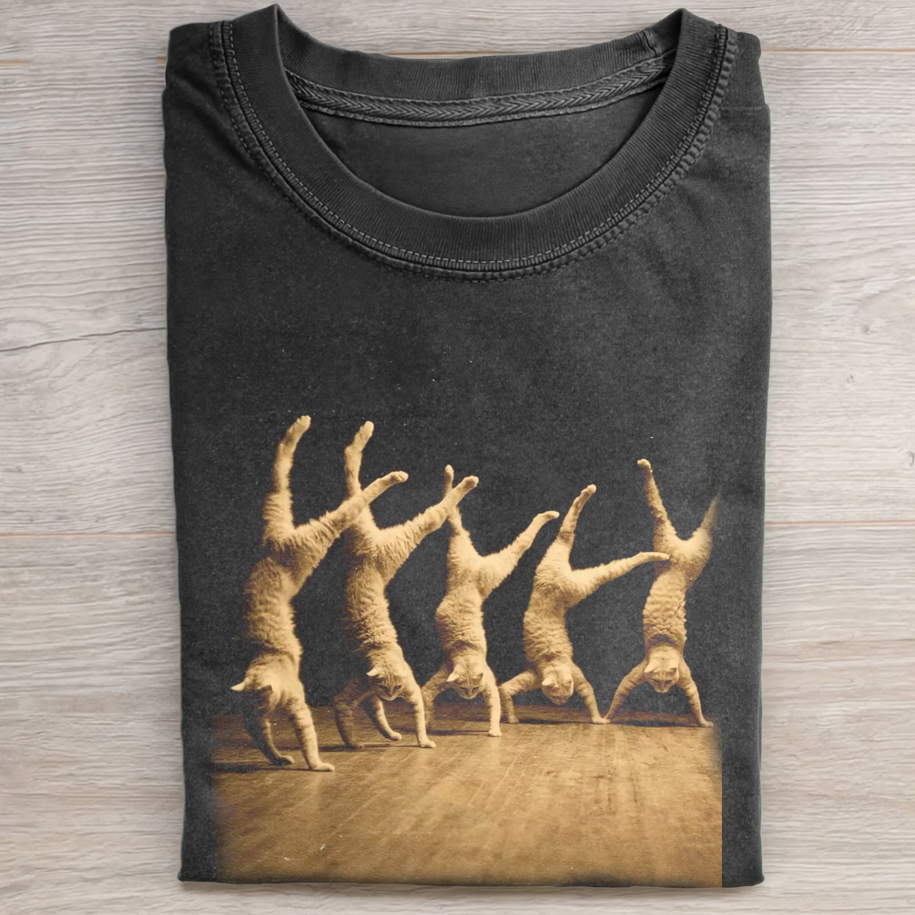 RETRO CAT UPSIDE-DOWN T-SHIRT