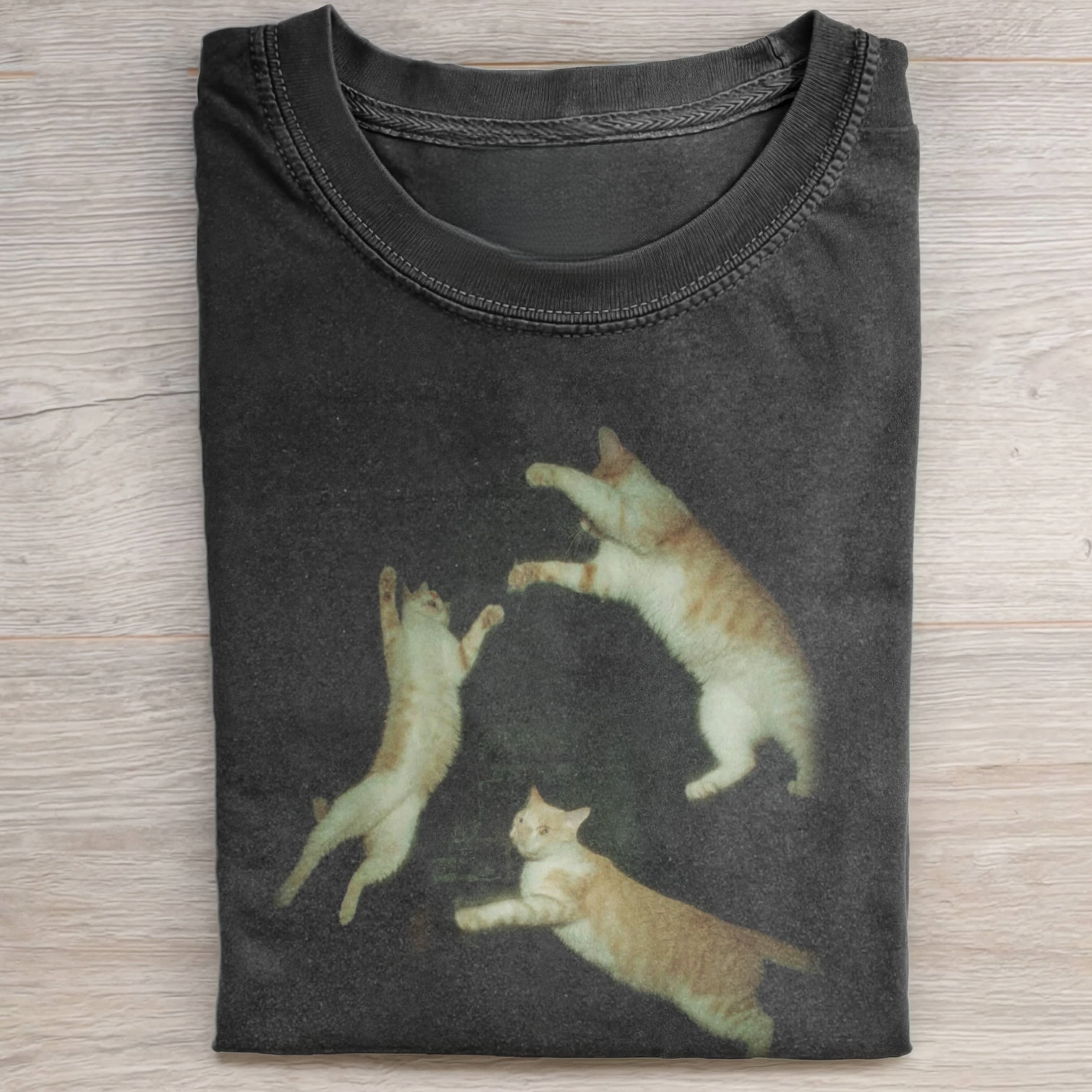 RETRO CAT DANCING T-SHIRT