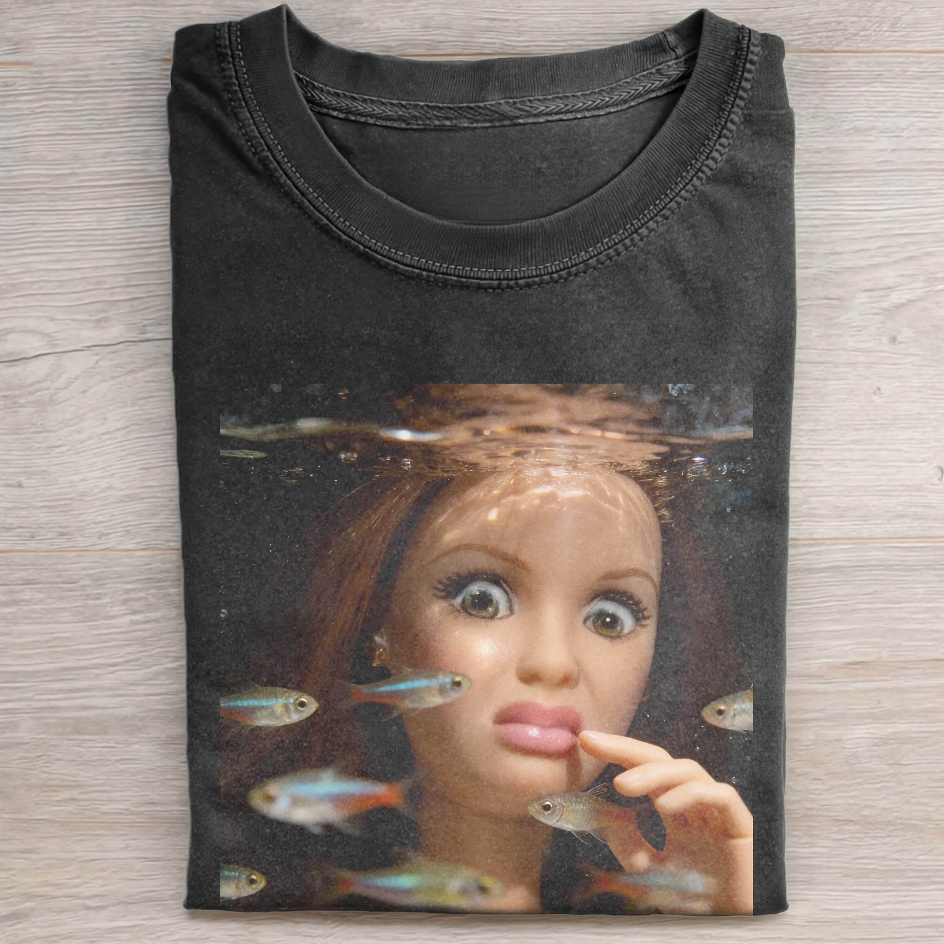 Funny Doll FaceCORE GOLDFISH RETRO SHORT-SLEEVED T-SHIRT