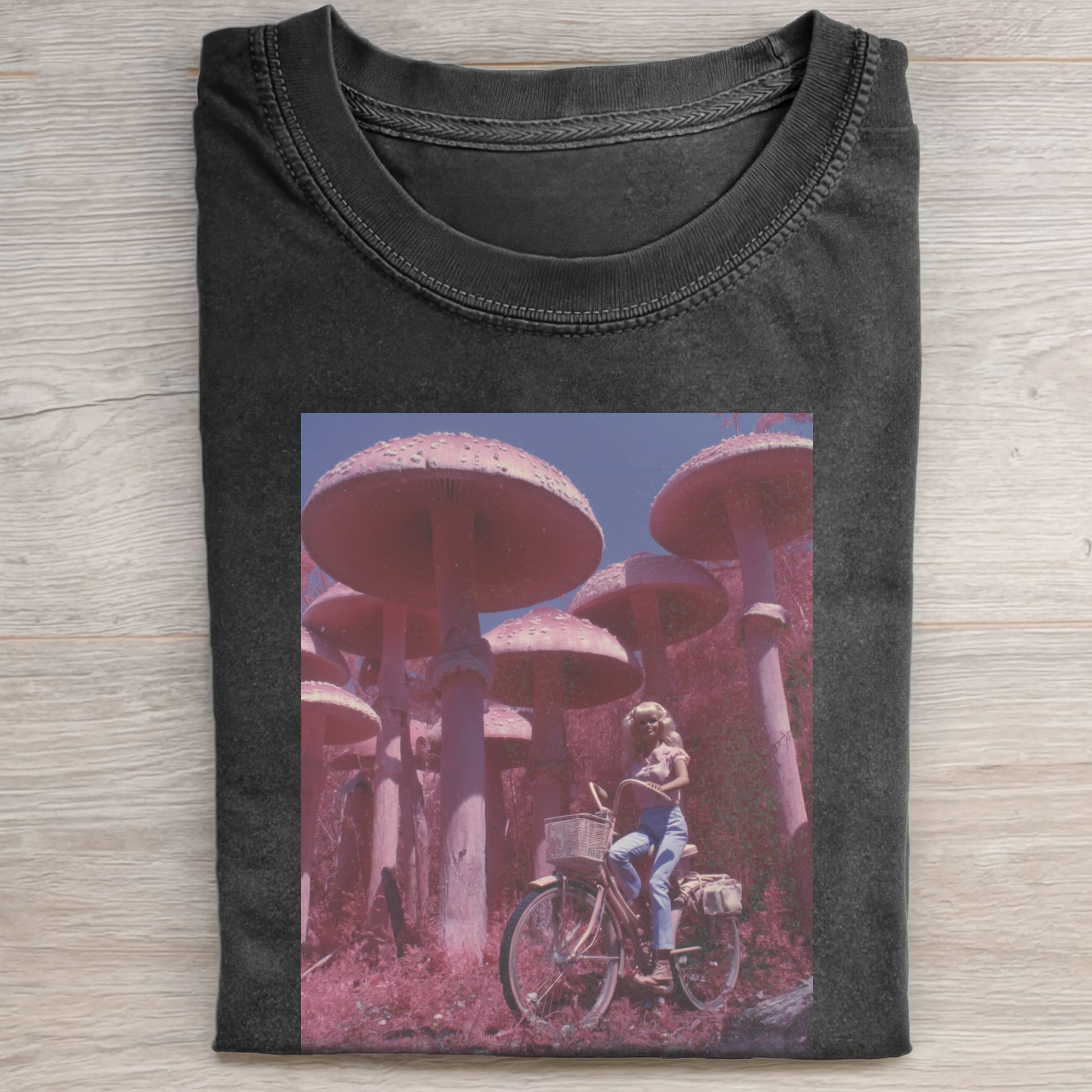 PINK FOREST Funny Doll Face GIRL TEE