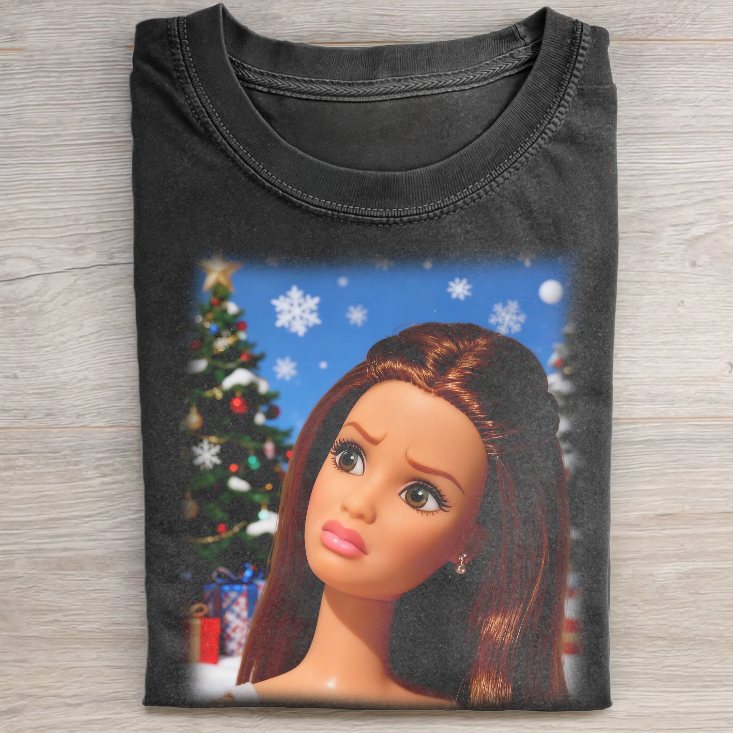 Funny Doll Face CHRISTMAS SNOWFLAKE PRINT T-SHIRT