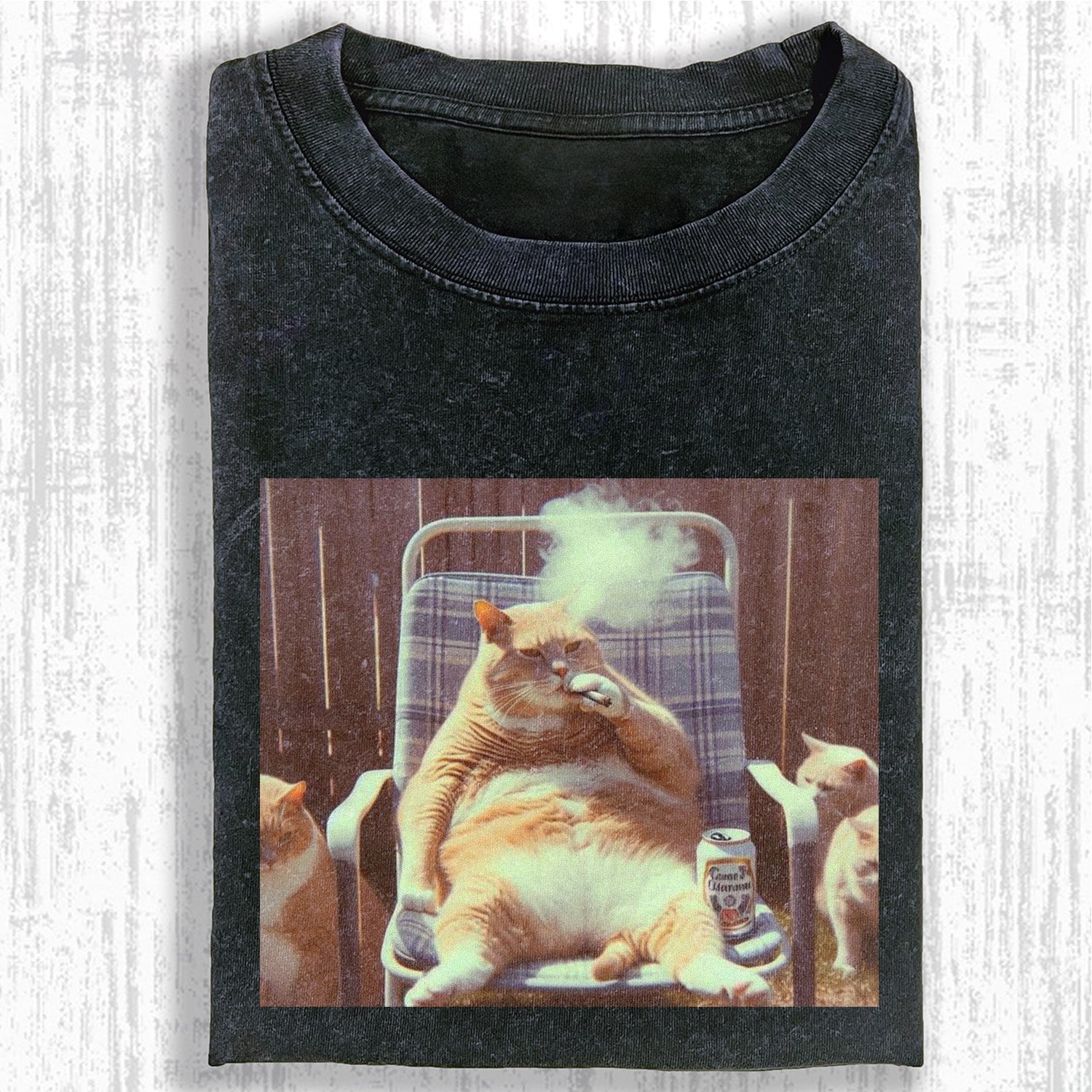 Wacky Smoking White Cat Cool T-shirt 