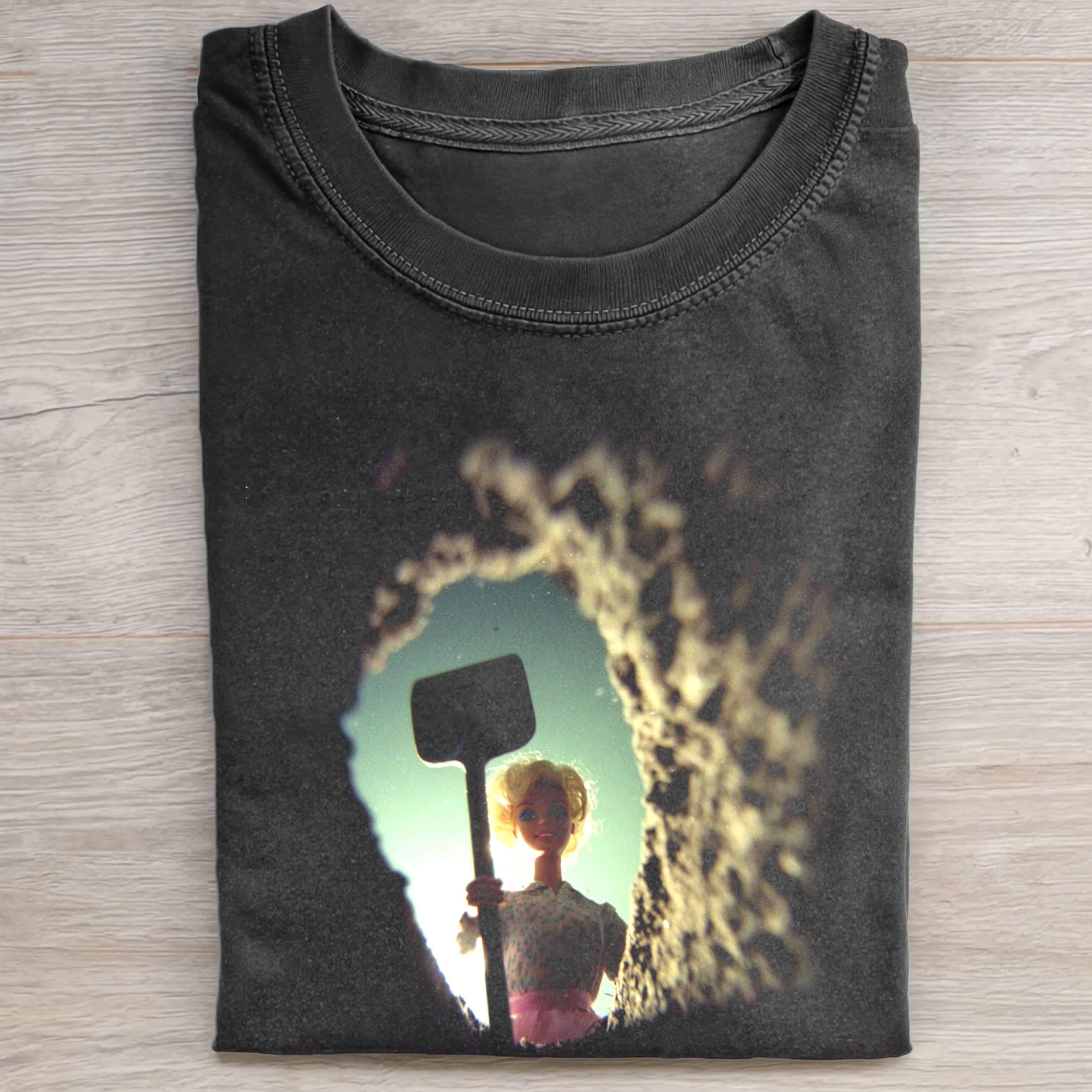 Funny Doll Face DIGGING TEE