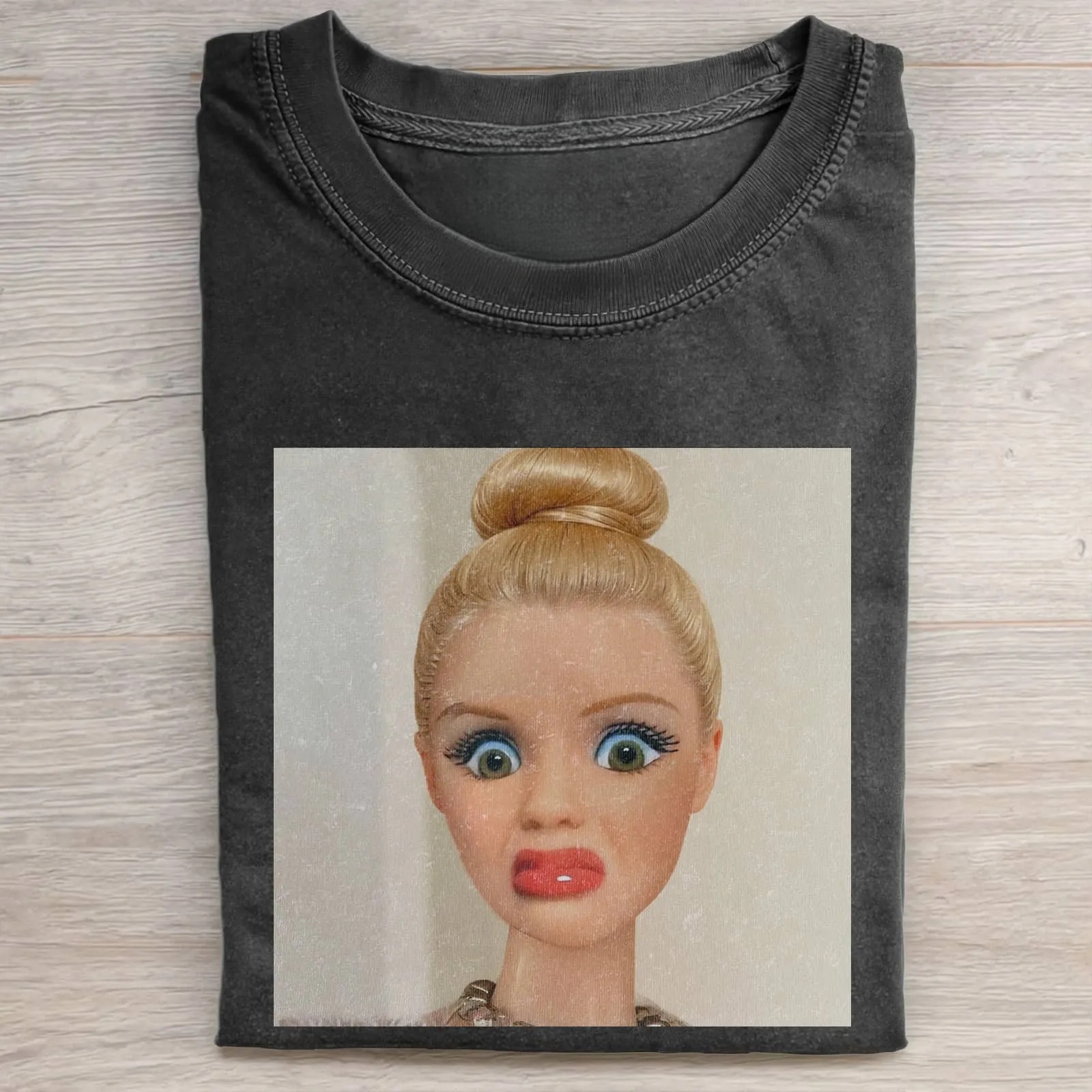 Funny Doll Face GIRL MEME T-SHIRT