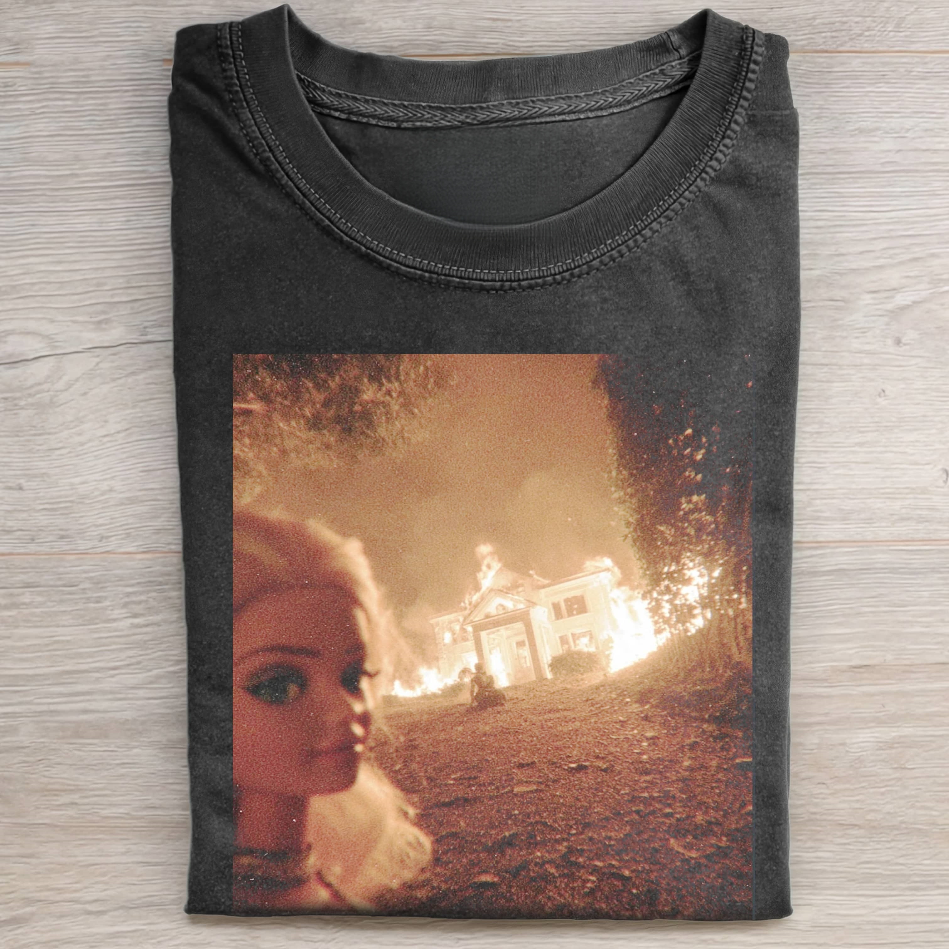 FIRE Funny Doll Face GIRL SHORT-SLEEVED T-SHIRT