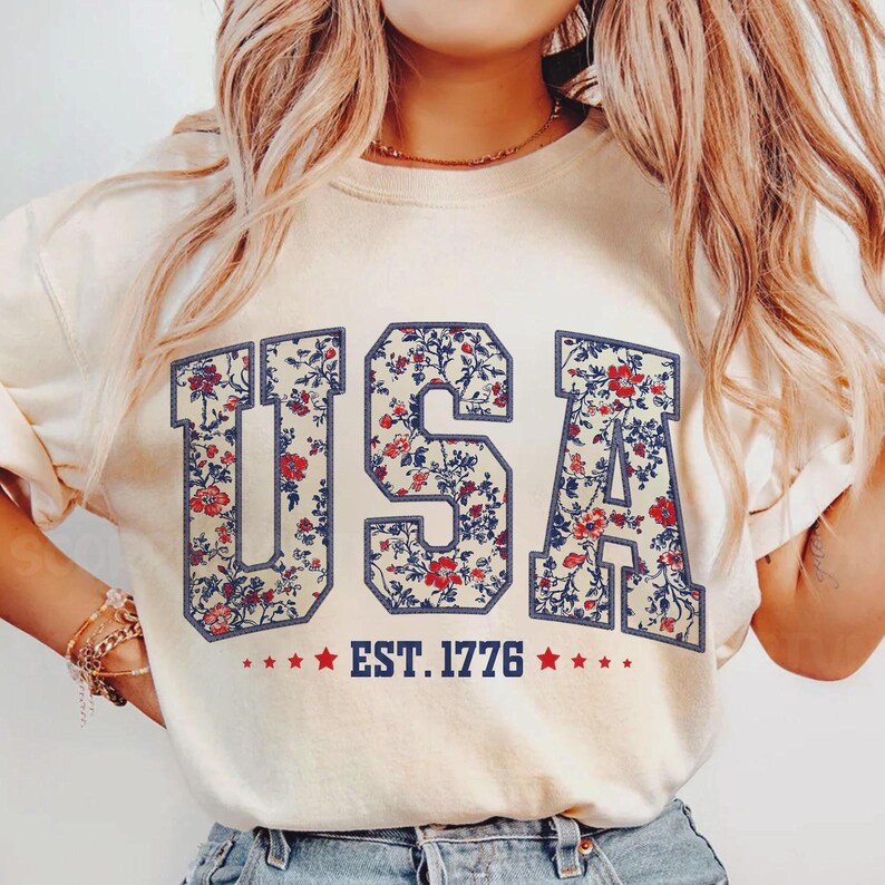 Floral Print USA EST 1776 Classic T-Shirt