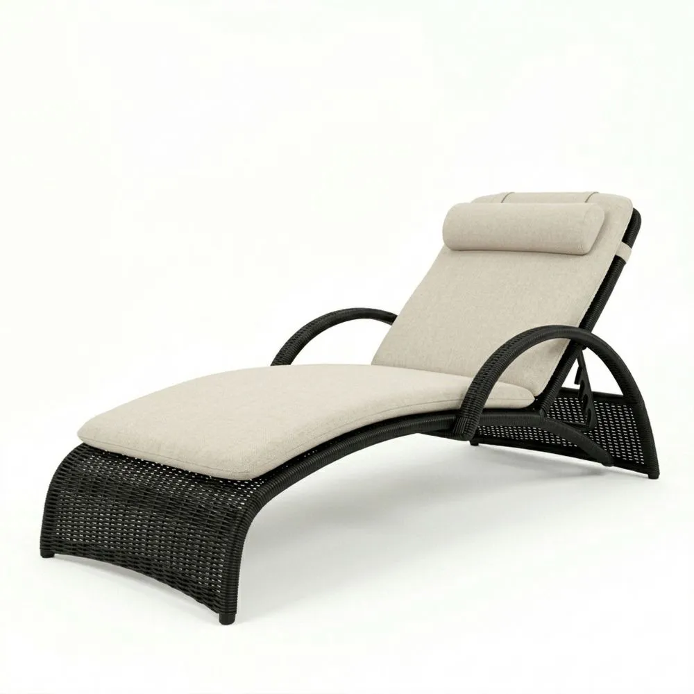 Tumbona Exterior de Ratán Sintético Negro con Cojín Beige