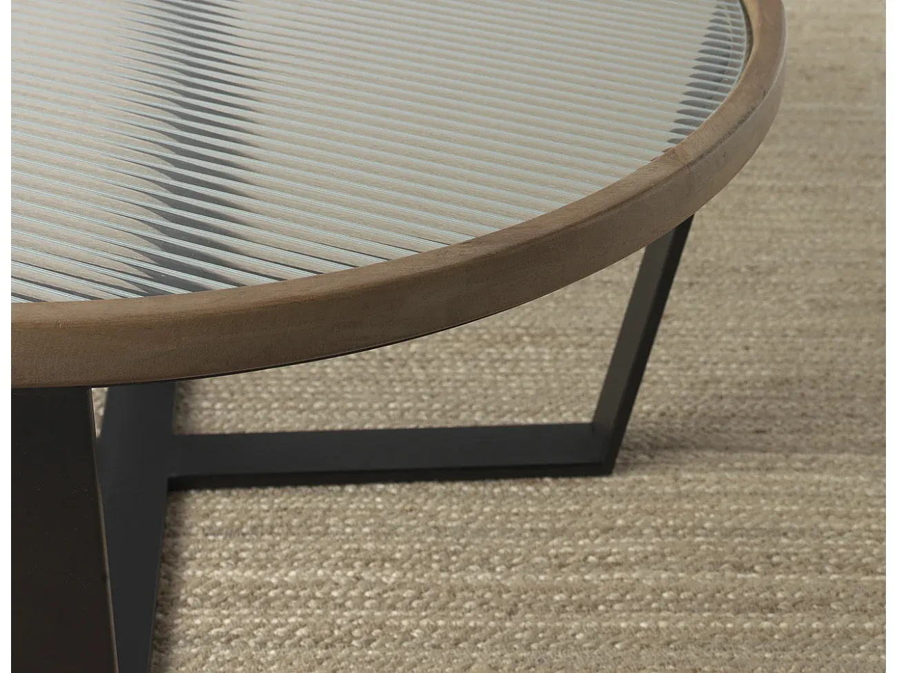 Moderner runder Couchtisch im Set mit Glasplatte