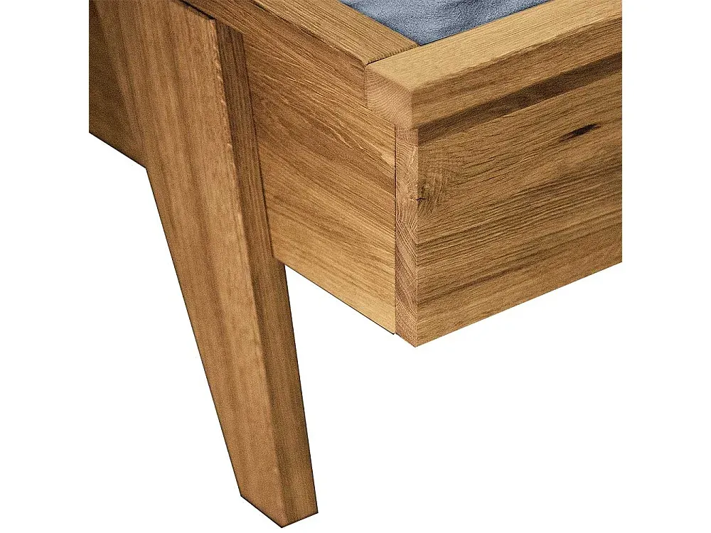 Massivholz-Bett mit gepolstertem Kopfteil aus Wildeiche