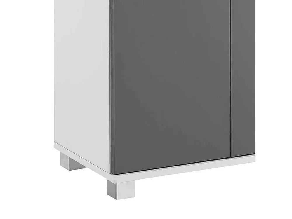 Moderner Badezimmerschrank mit 4 Türen