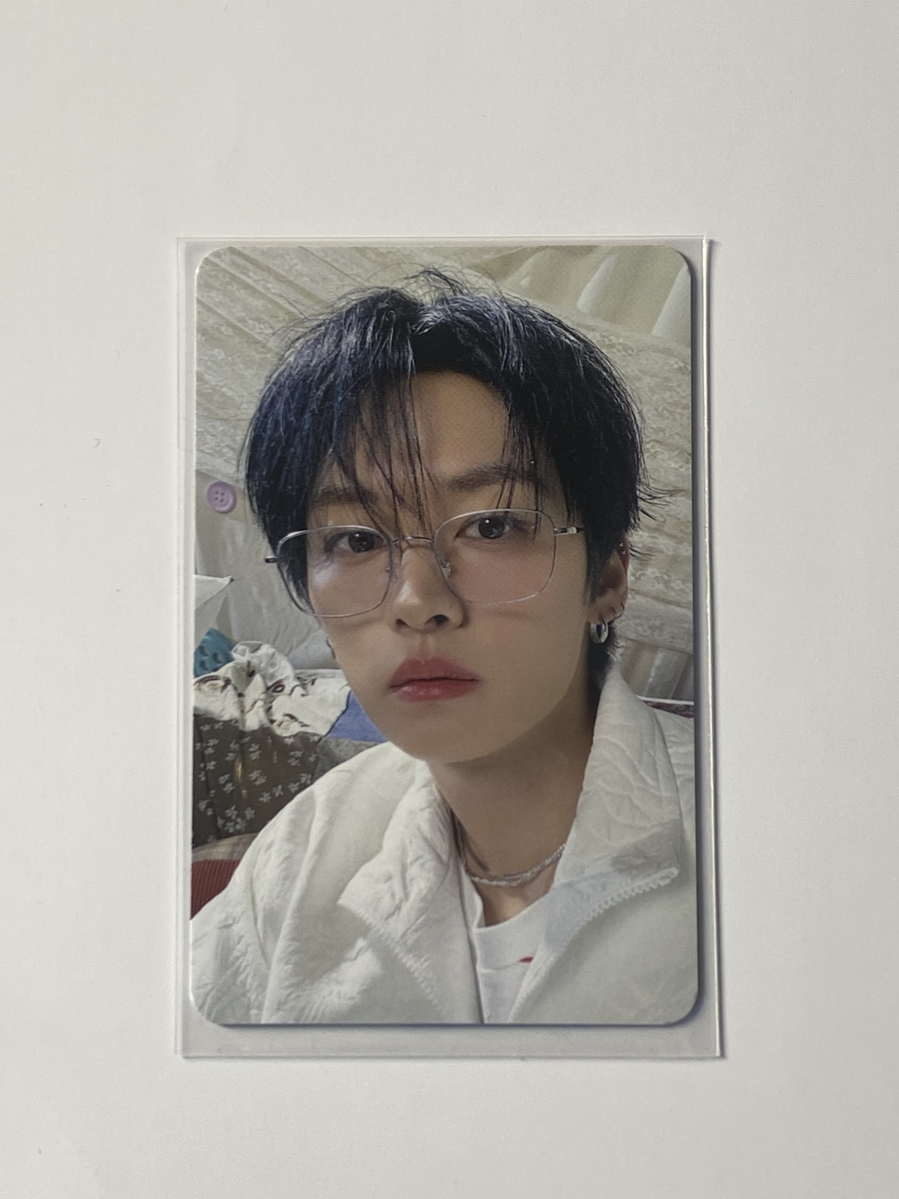 Stray Kids official photocard - Lee Know