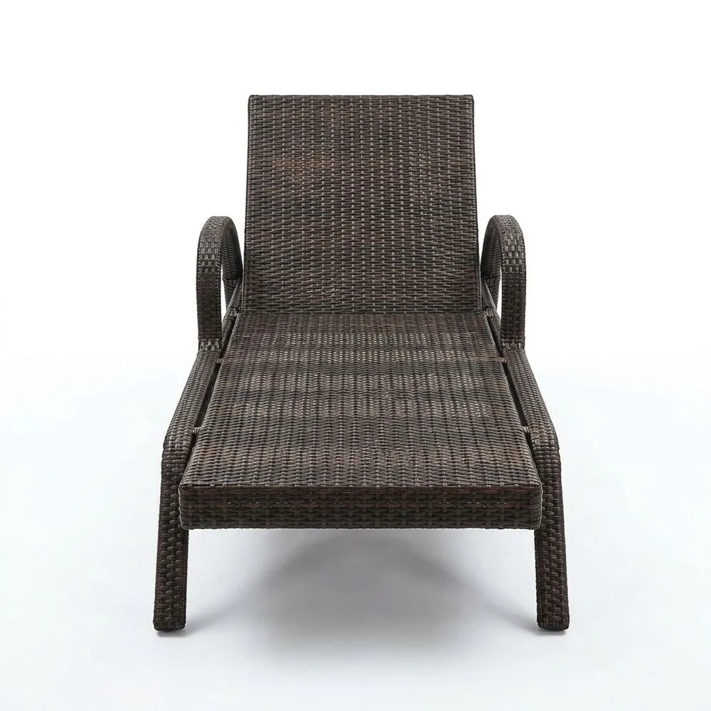 tumbona de exterior de ratán sintético marrón