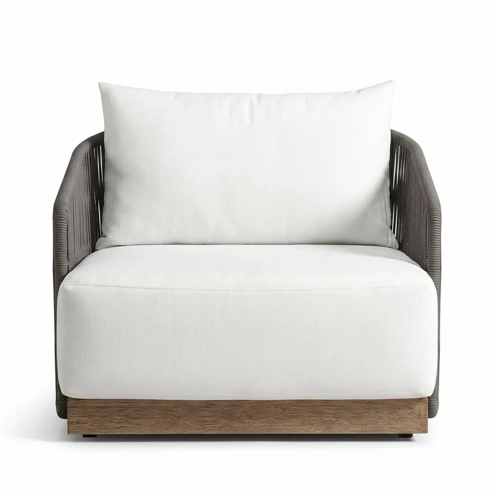 Sillón de pana blanca y madera de acacia