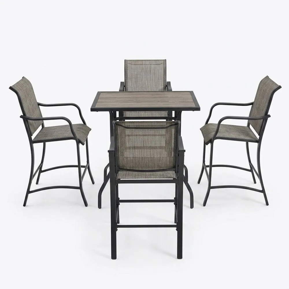 Conjunto de muebles de jardín de 5 piezas, de acero y malla, en color negro y gris, que incluye una mesa y taburetes de bar.
