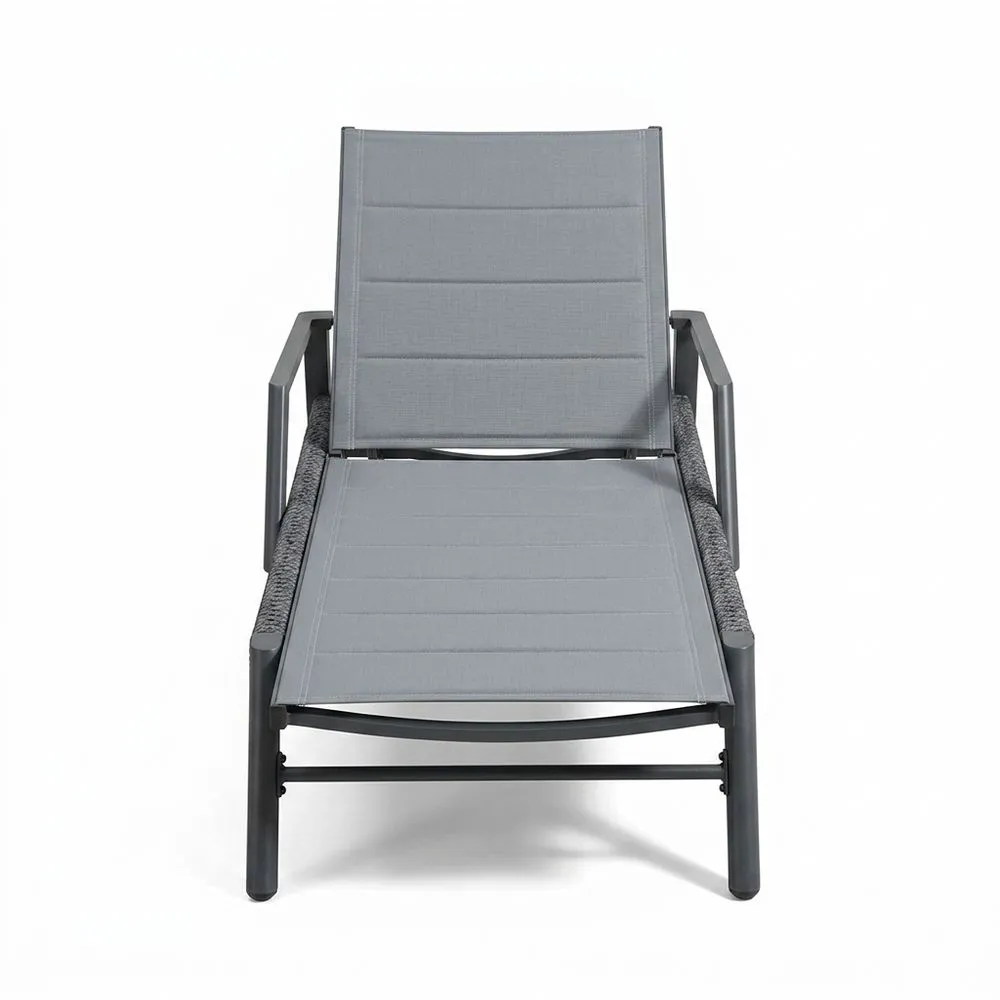 Tumbona de aluminio, tejido Teslin gris.