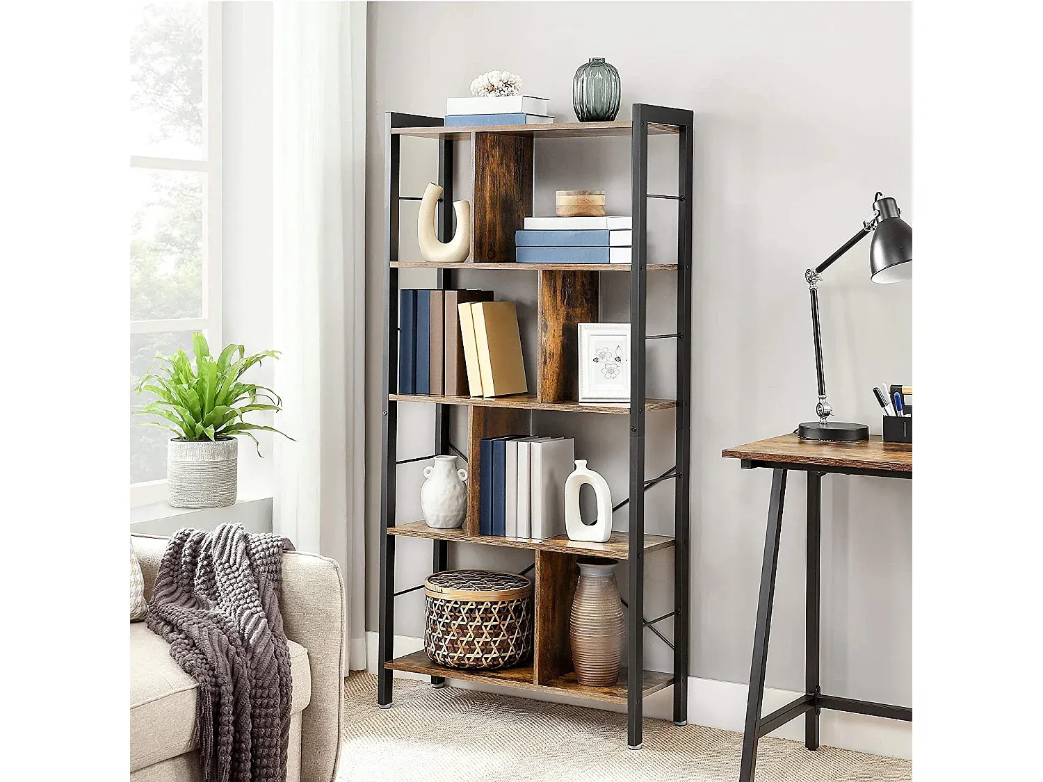 Modernes Holz-Bücherregal mit Regalfächern