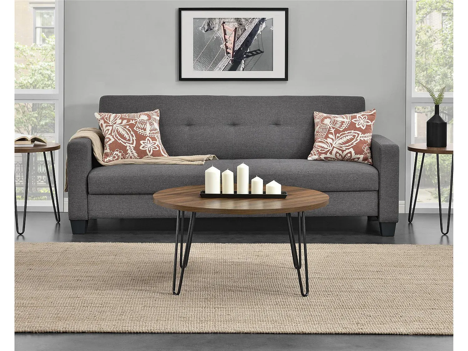 Moderner Beistelltisch im Walnuss-Finish