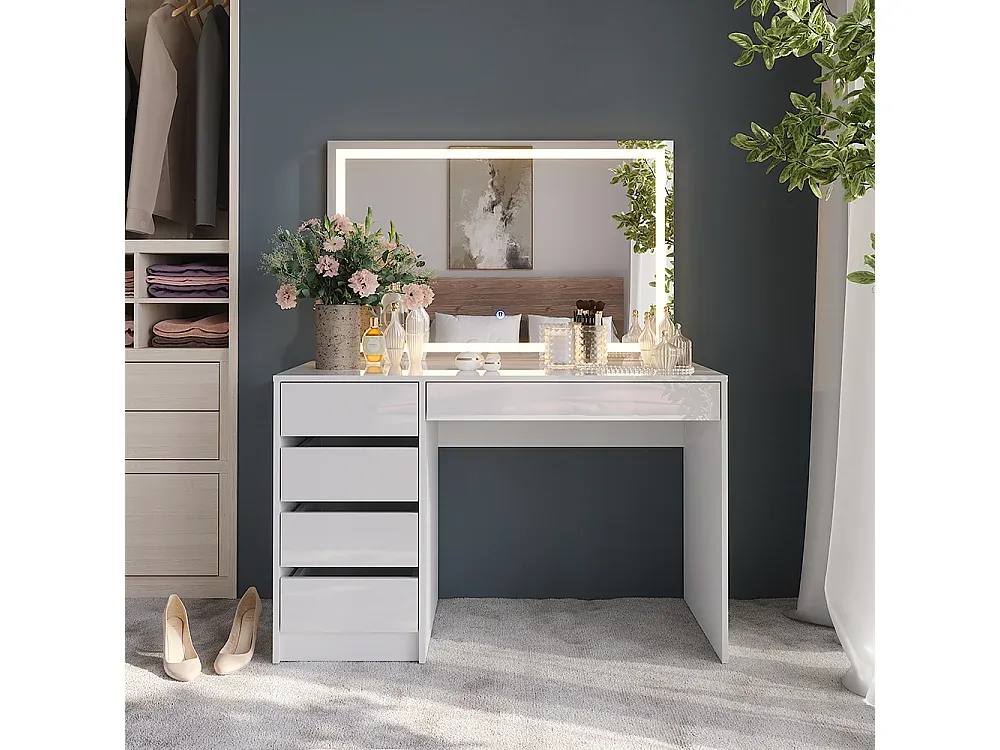 Moderner Schminktisch in Hochglanzoptik