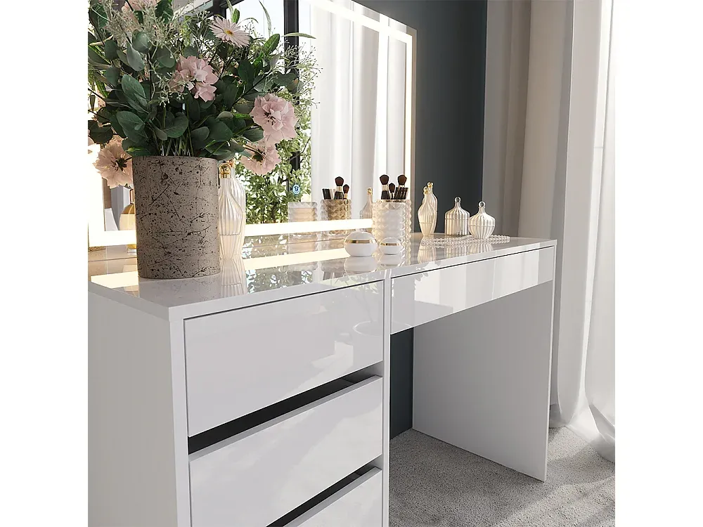 Moderner Schminktisch in Hochglanzoptik
