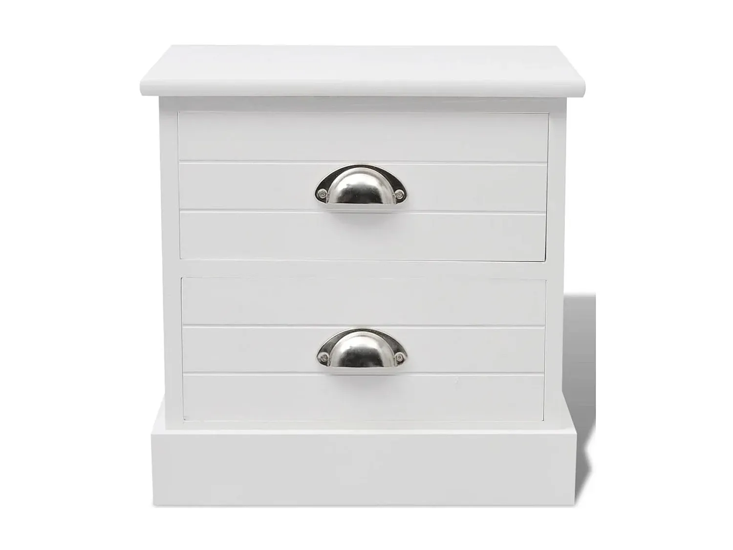 Weißer Nachttisch im Landhausstil