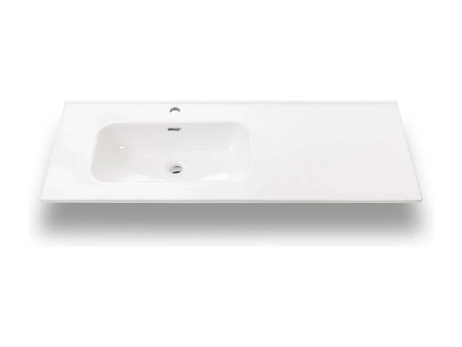 Eckbadewanne mit 4-teiliger Ausstattung in Eichenoptik