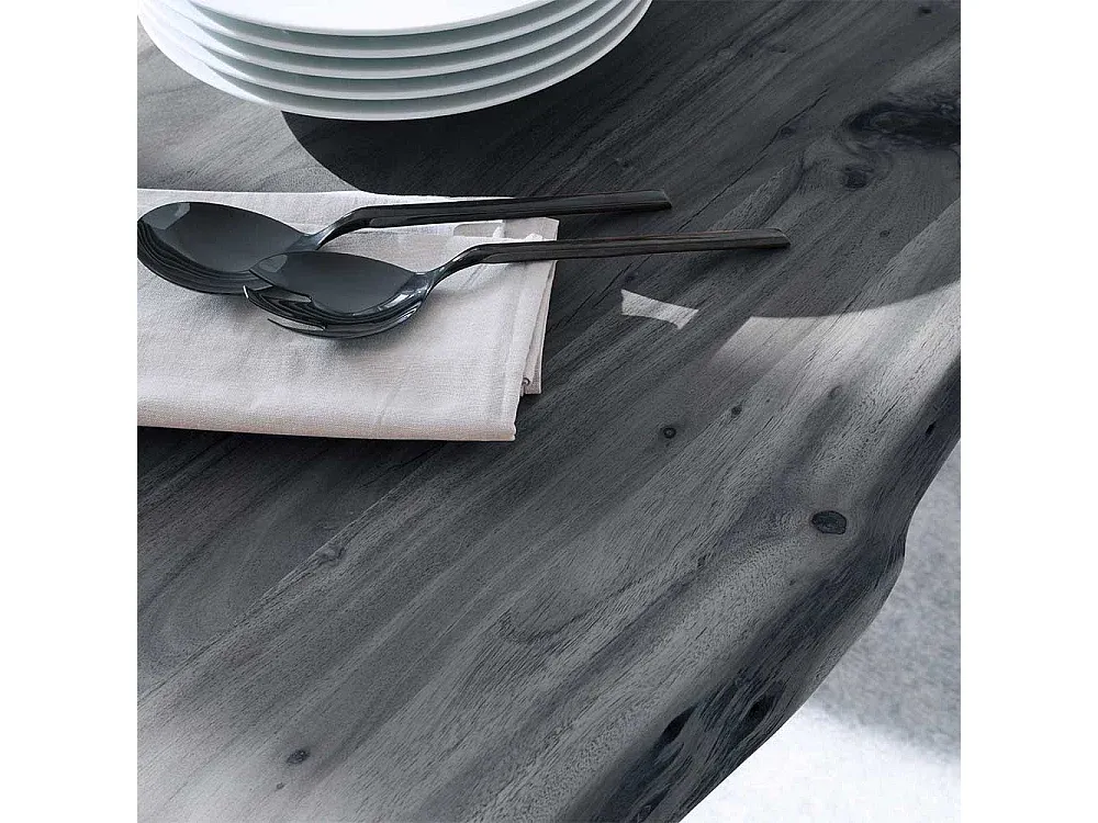 Esszimmertisch aus Akazienholz mit Metallgestell