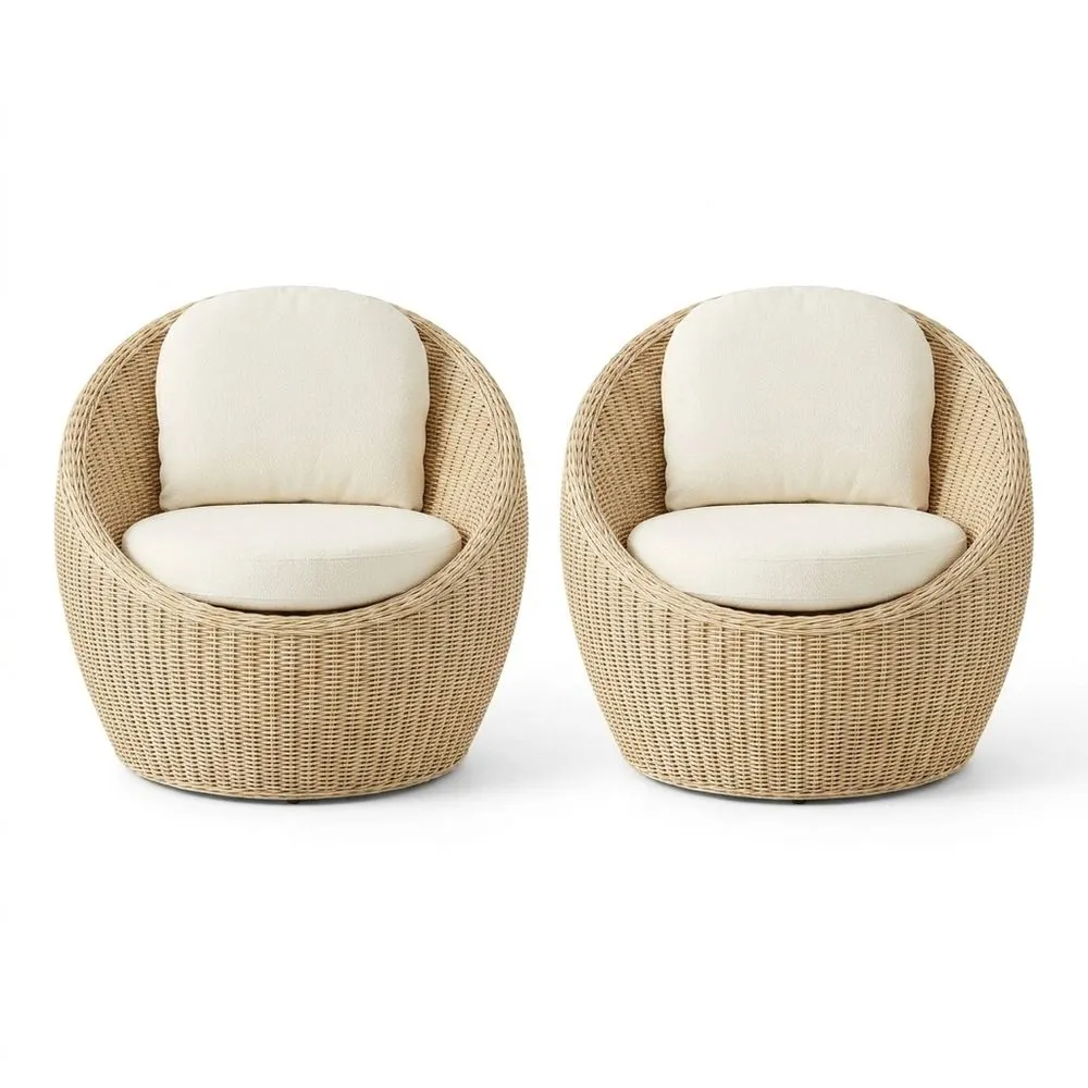 Juego de 2 sillas de ratán sintético beige con cojines blancos