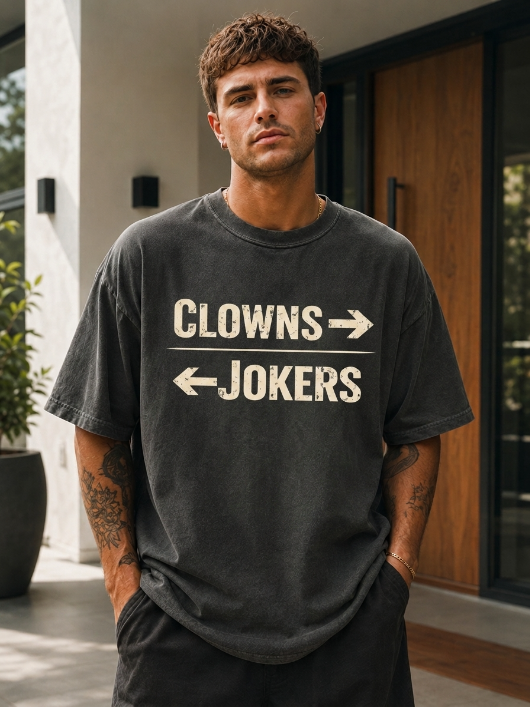 Slogan T-shirt.