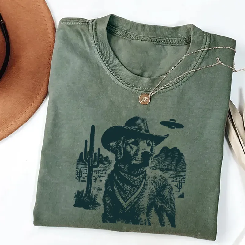 Vintage Golden Retriever UFO T-shirt Vintage Washed DTG Graphic Tee | ZalleStudio