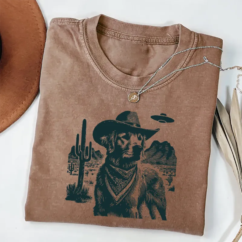 Vintage Golden Retriever UFO T-shirt Vintage Washed DTG Graphic Tee | ZalleStudio
