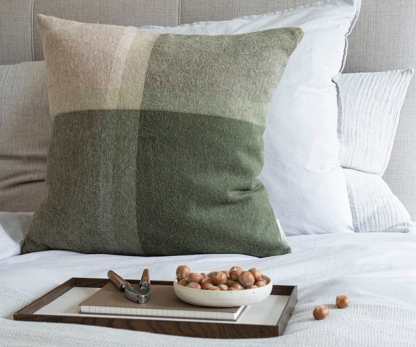 Manhattan Cushion