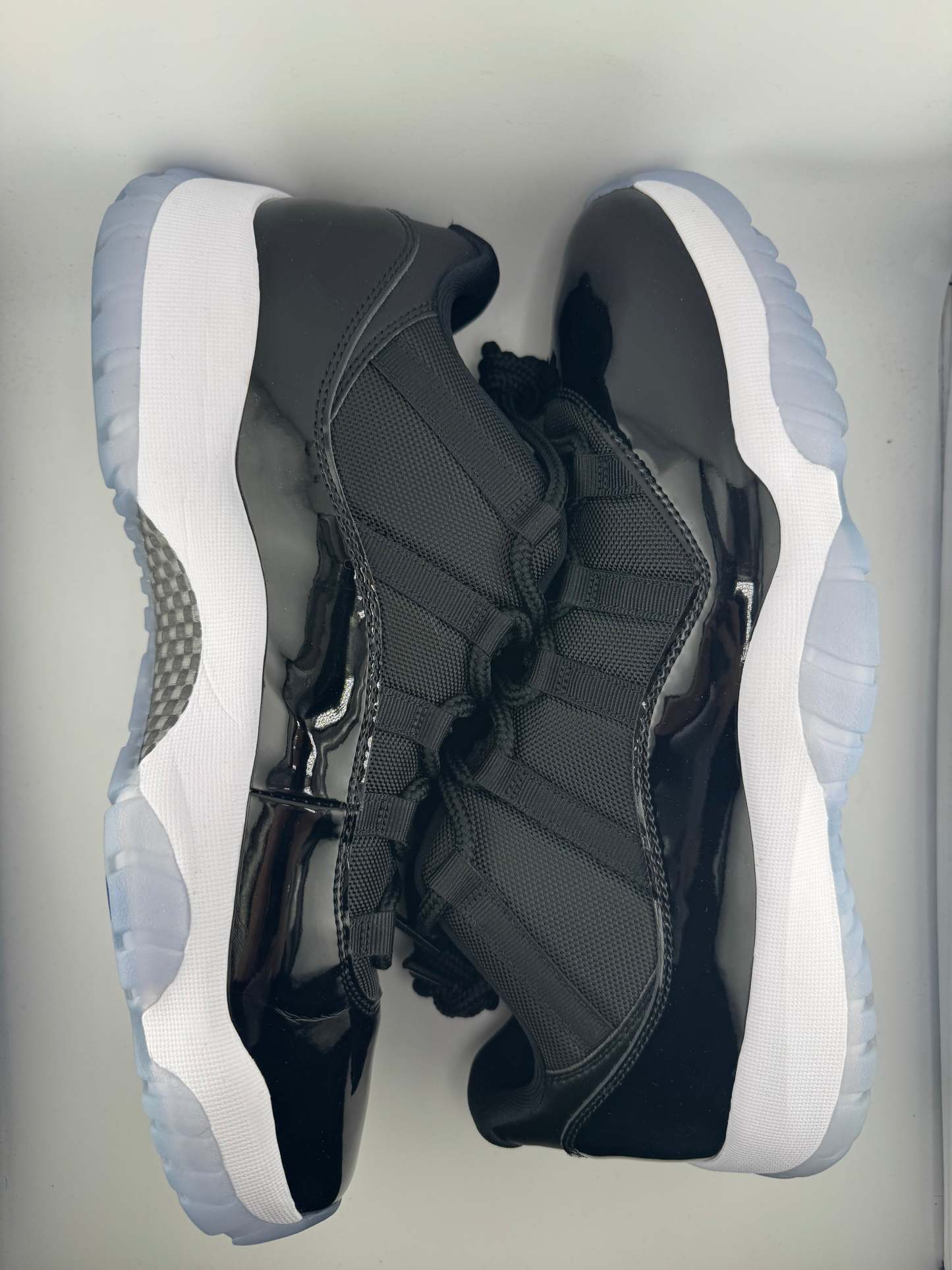 Jordan 11 Retro Low Space Jam