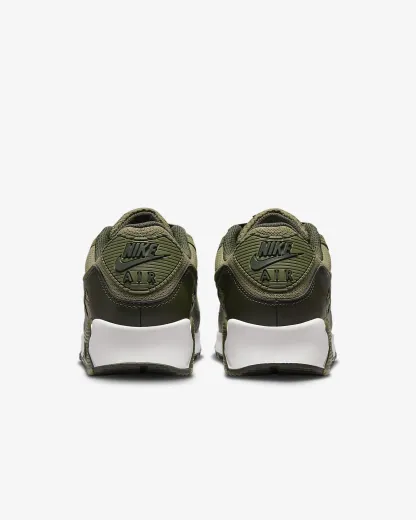 Low shoes