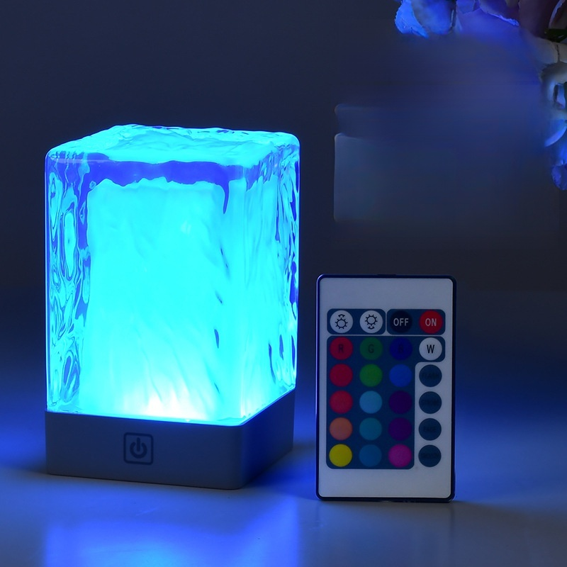 Kristályos kis asztali lámpa