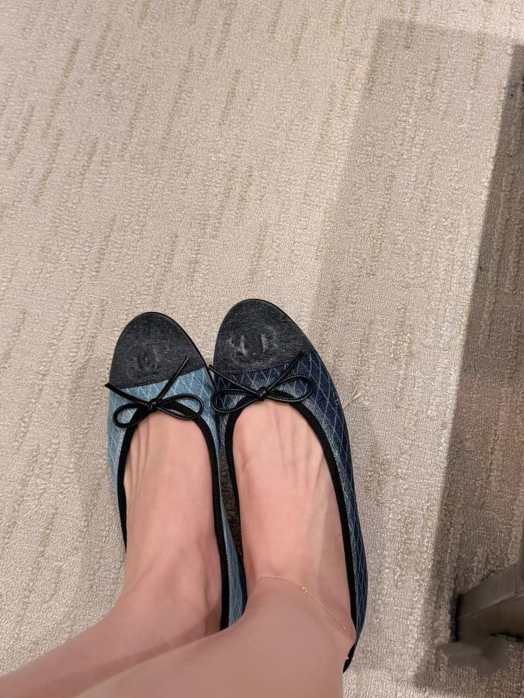 Camellia Embroidered Black Cap-Toe Ballet Flats with Bow