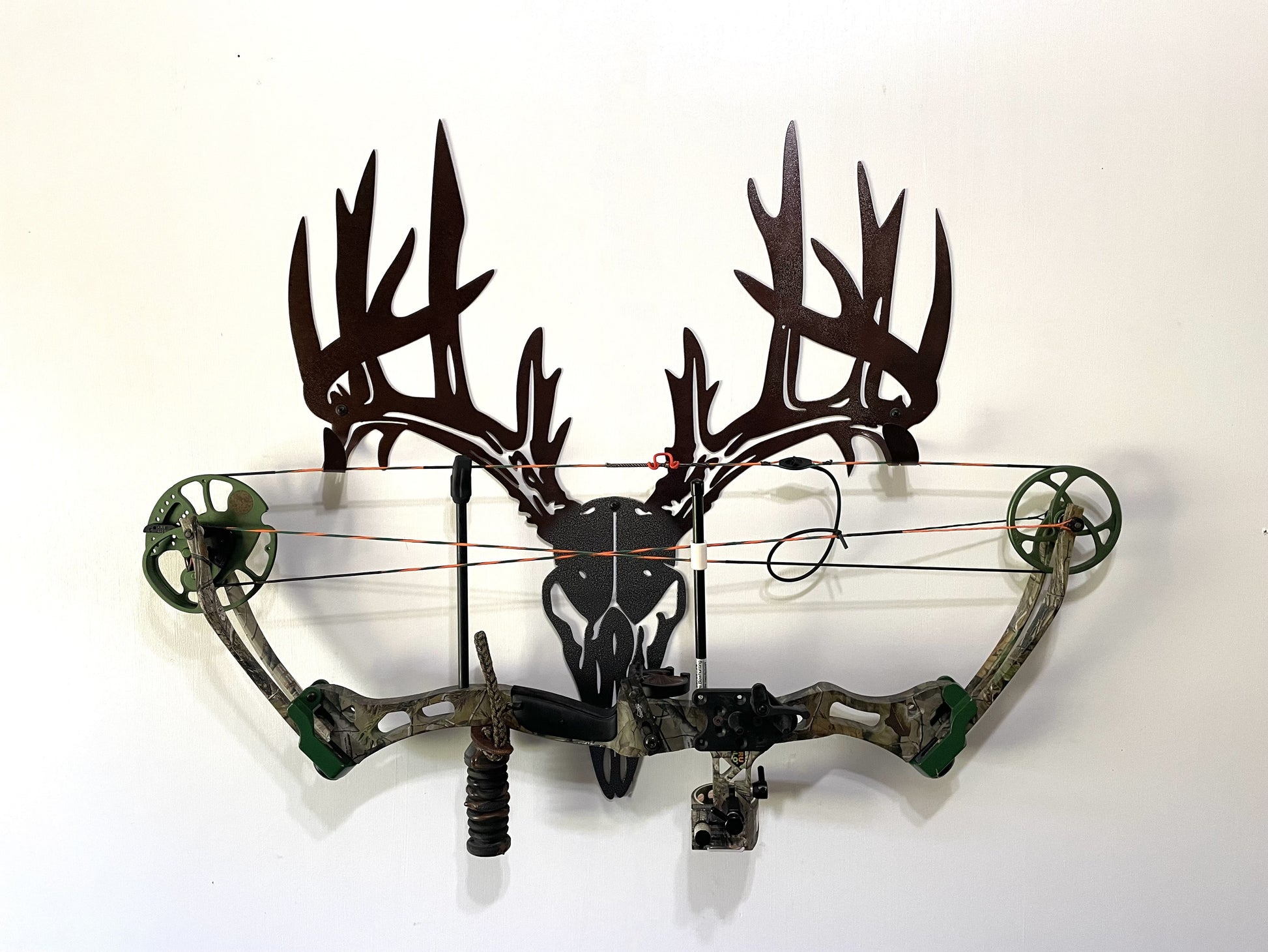 Metal Deer Skull Bow Rack-The best gift for outdoor lovers