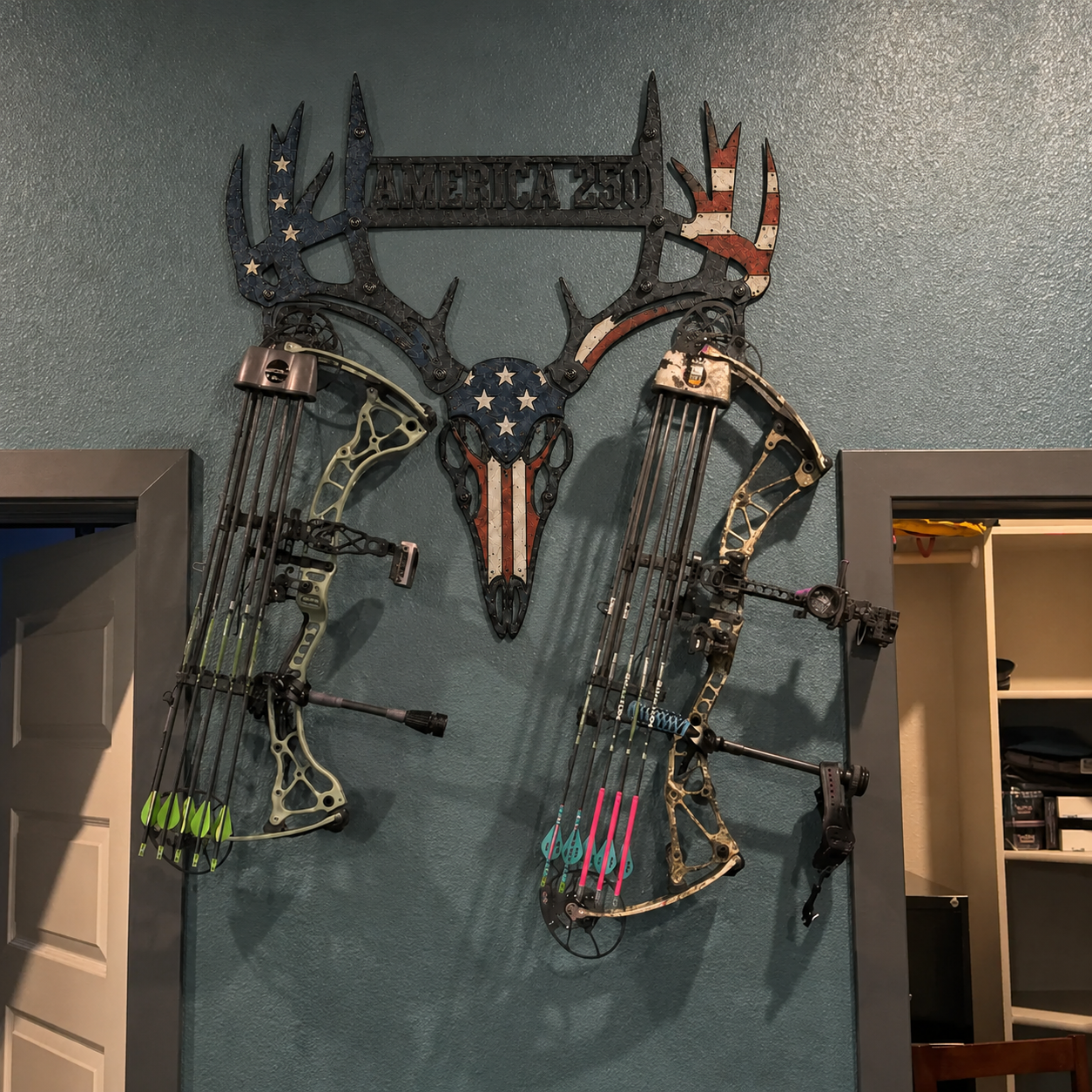 250th Anniversary Edition Metal Deer Skull Bow Rack – The Best Collectible of 2026