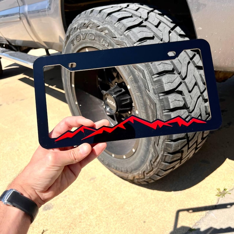 Mountain License Plate Frame Cover (single plate)