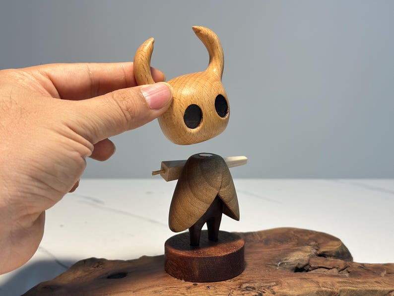 Hollow Knight Inspired Walnut Wood Sculpture • Magnetic Detachable Figurine