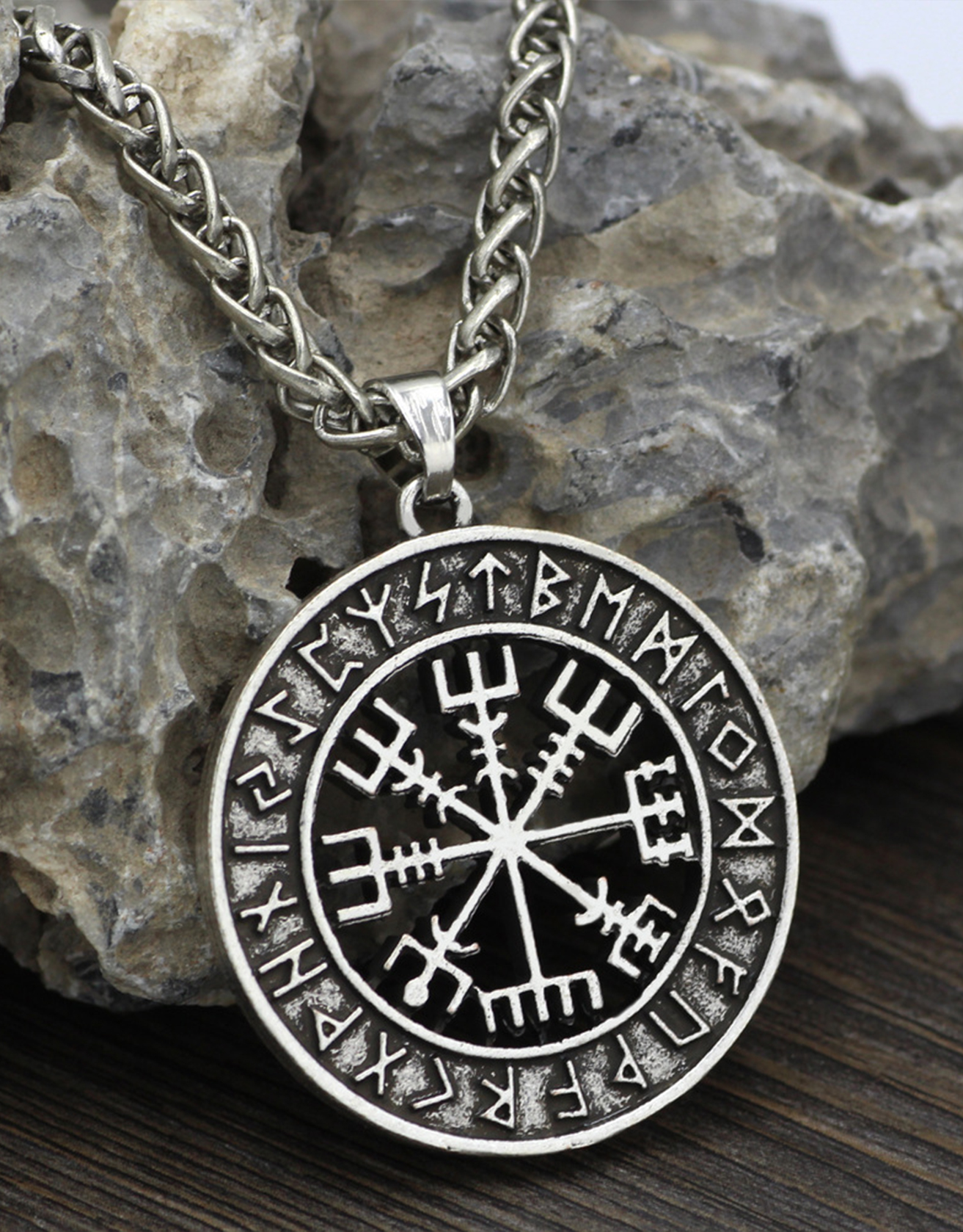Odin Norse Compass Pendant Necklace - NorseKin detail view 3