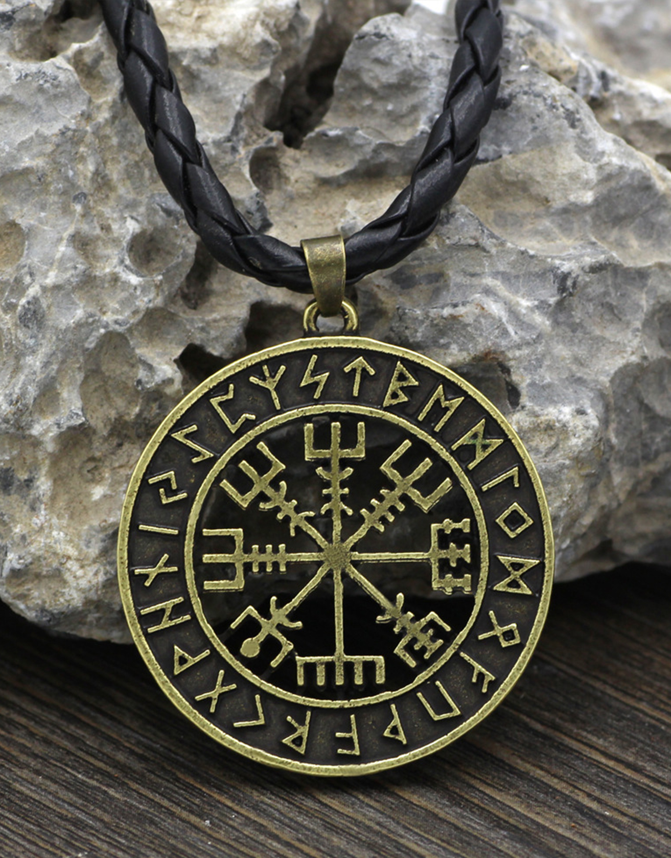 Odin Norse Compass Pendant Necklace - NorseKin detail view 2