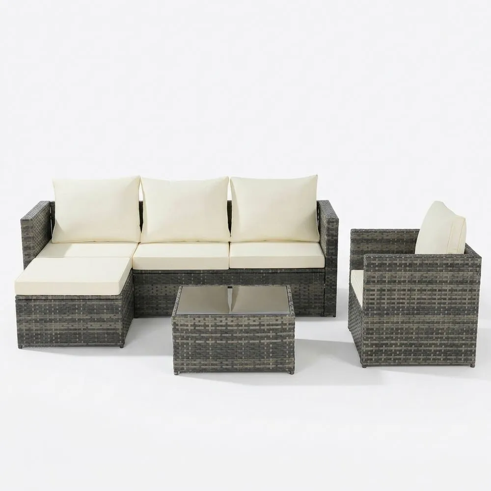 Conjunto de muebles de ratán para exteriores con cojines de poliéster crema