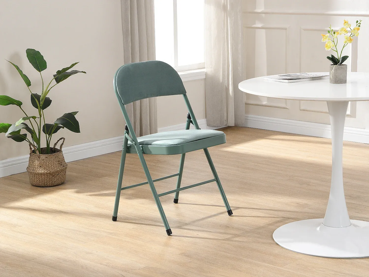 6er-Set Klappstühle aus Samt und Metall in Mandelgrün