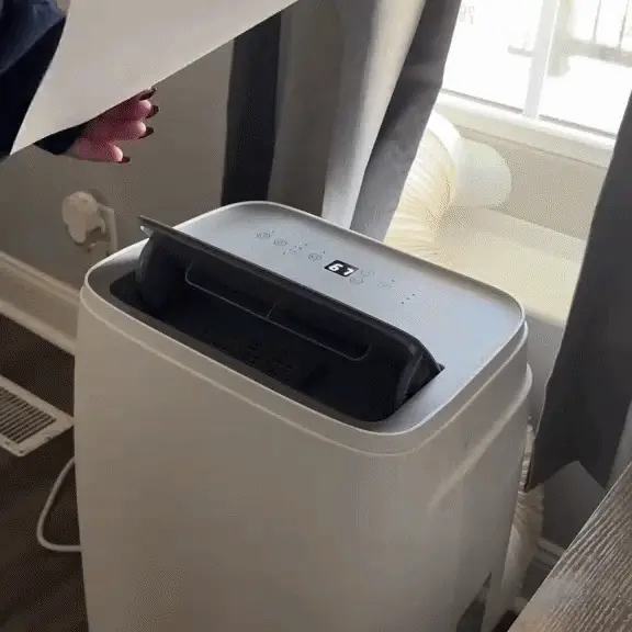 YOUR APARTMENT SHOULDN'T FEEL LIKE AN OVEN. ESPECIALLY IN JULY.