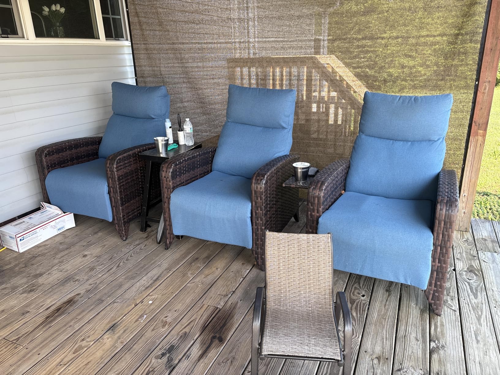 ZZWHOM PE Wicker Recliner Chair with Side Table – 1/2 PCS Set, Outdoor Patio Chair with Reclining Back, Swivel & Non-Swivel Options Available, All-Weather Resin Wicker Chair for Balcony Backyard Poolside