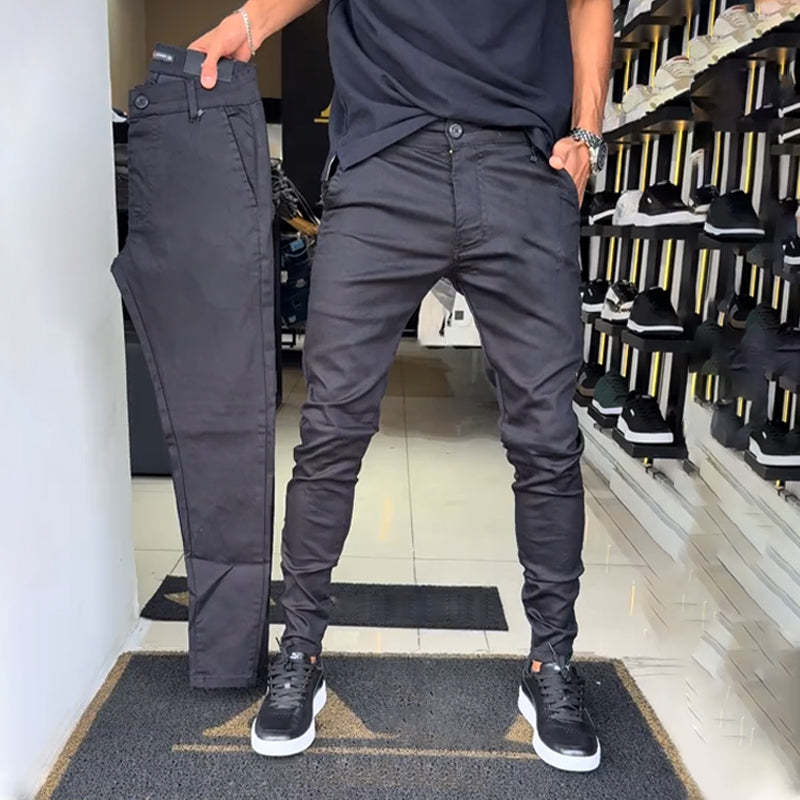 Pantalones casuales de color sólido de corte ajustado para hombre